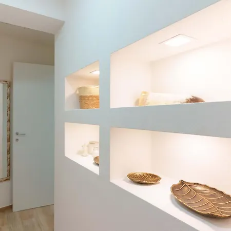 Montellino's Oro Bed & Breakfast SantʼAntìoco
