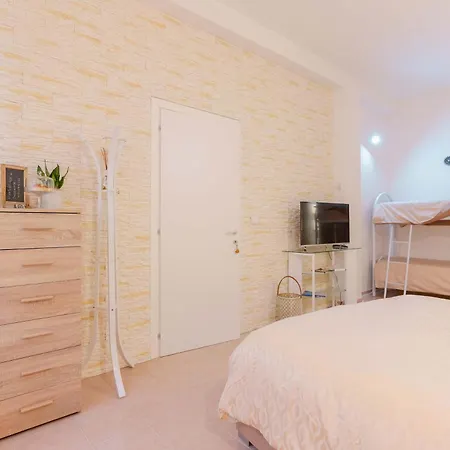 Montellino's Oro Bed & Breakfast Sant'Antioco