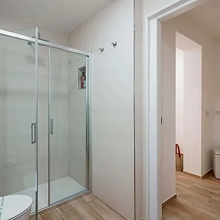 Montellino's Oro Bed & Breakfast SantʼAntìoco