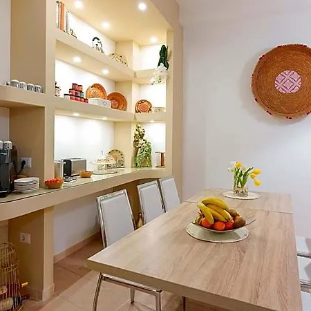 Montellino's Oro Bed and Breakfast