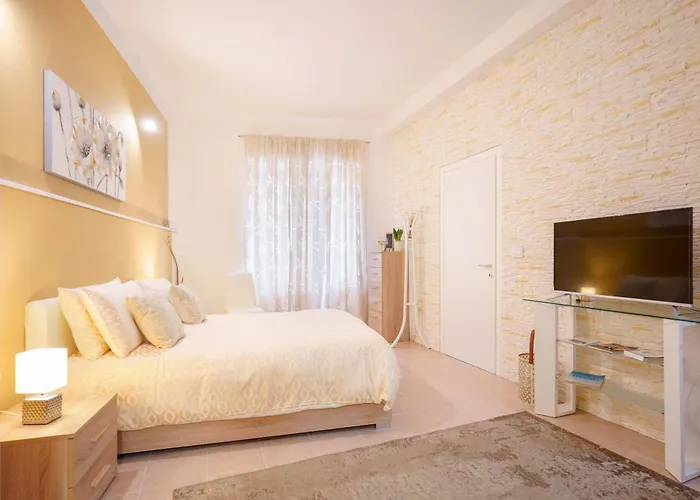 Montellino's Oro 4* SantʼAntìoco